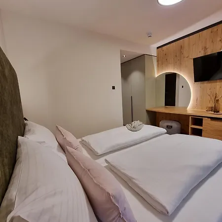 Familien- Und Wanderhotel Matschner 호텔