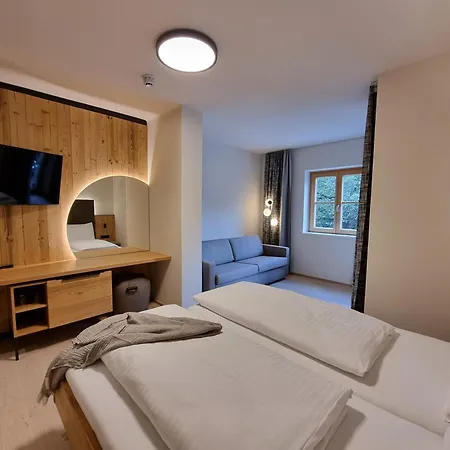 호텔 Familien- Und Wanderhotel Matschner 4*